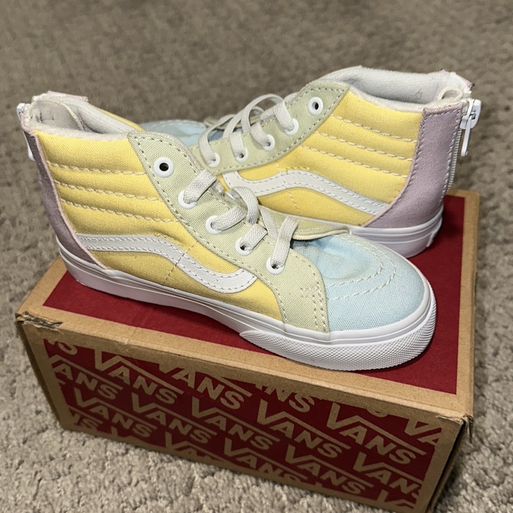 Toddler vans - never worn
